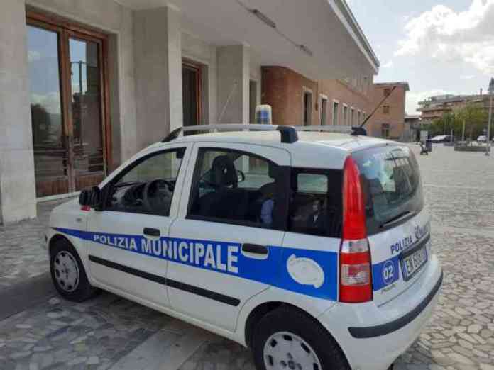 polizia municipale controlli ricognozione per tamponi faringei