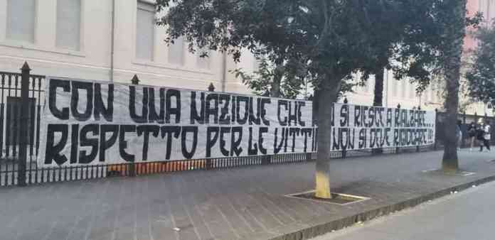 striscione salernitana