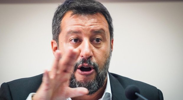 4003891_1125_salvini Salvini Napoli