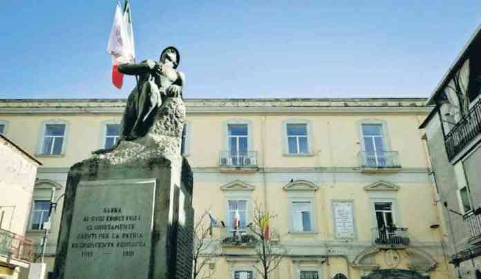 Piazza-De-Franchis-2