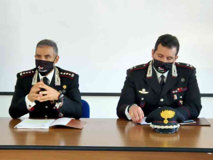 conferenza stampa carabinieri