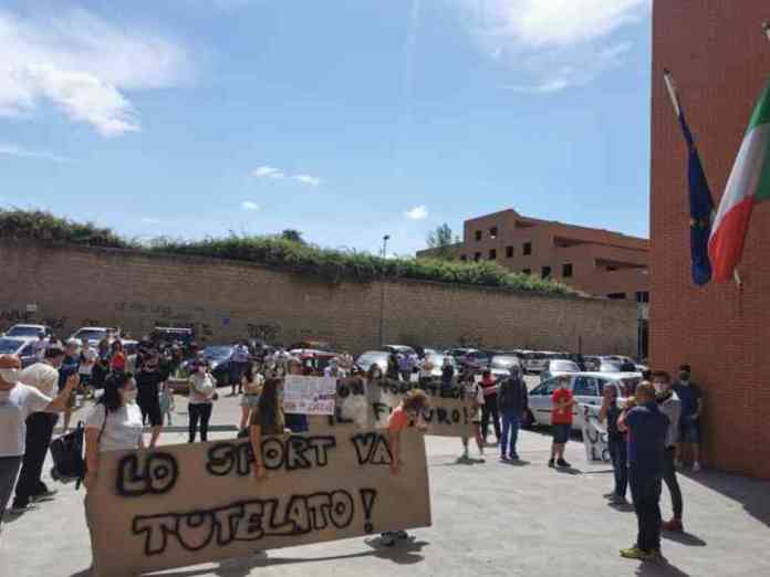 falshmob società dilettantistiche