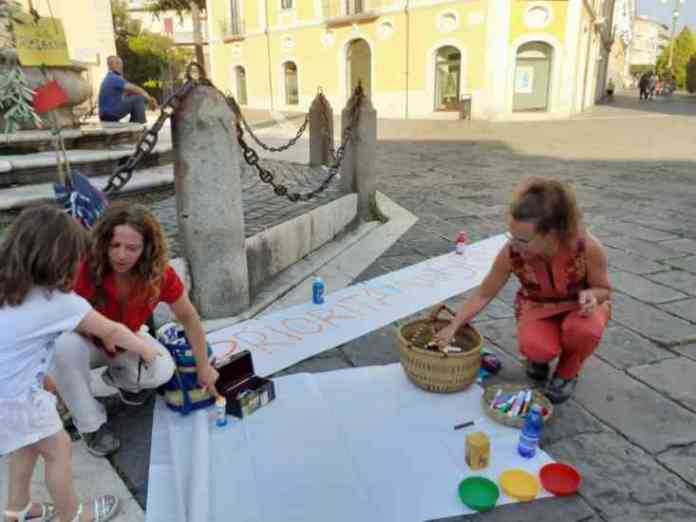 priorità scuola flash mob benevento