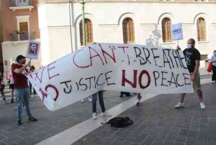 protesta solidarietà floyd 1