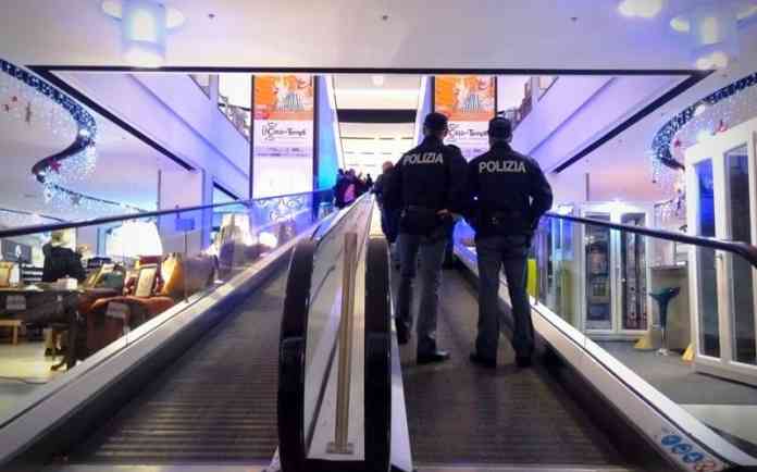 polizia-centro-commerciale