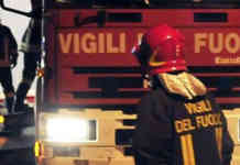 Fiamme a Ischia, danni a casali e cabine elettriche