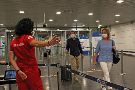 Fiumicino, tamponi rapidi per arrivi da zone a rischio
