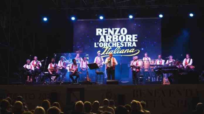 Renzo Arbore - Città Spettacolo 05