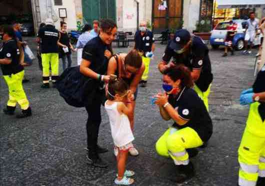 distribuzione mascherine salerno (5)