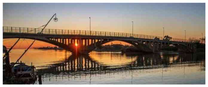 ponte sul fiume Volturno a Castel Volturno