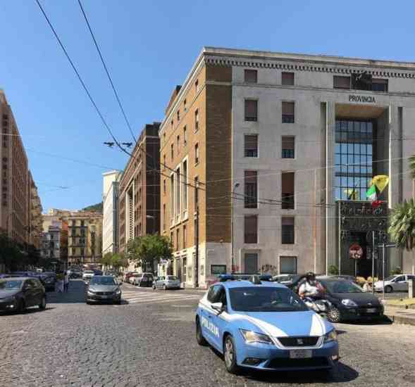 Polizia - parcheggiatori abusivi
