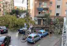 Torrione devastata dalla furia del vento: abbattuti alberi, gazebo e vetri (Video)