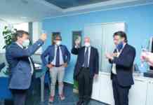 Vincenzo De Luca in visita nel quartier generale di “NetCom Group”