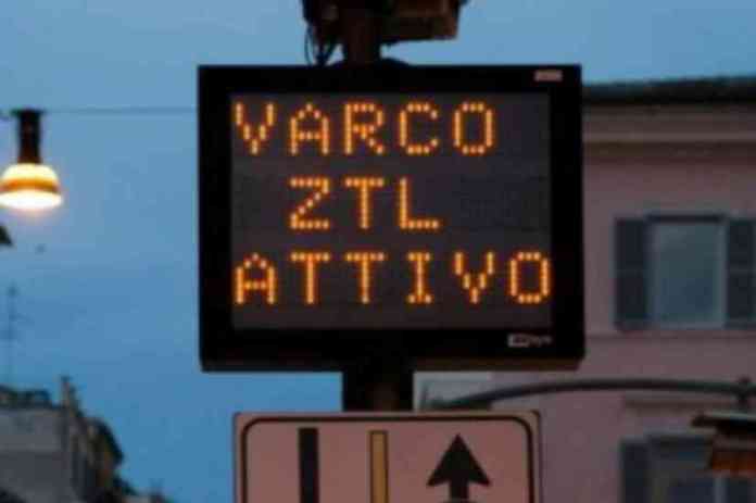 varco-ztl-napoli