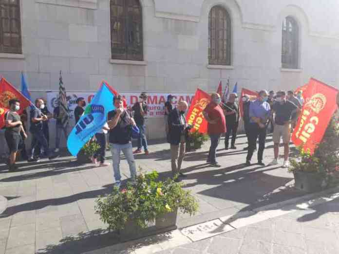 vertenza Cam Benevento protesta paolisi