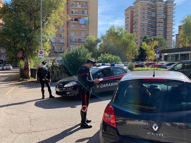 Controlli anticovid carabinieri Aversa 9-10-2020