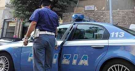 Volante della Polizia a Salerno