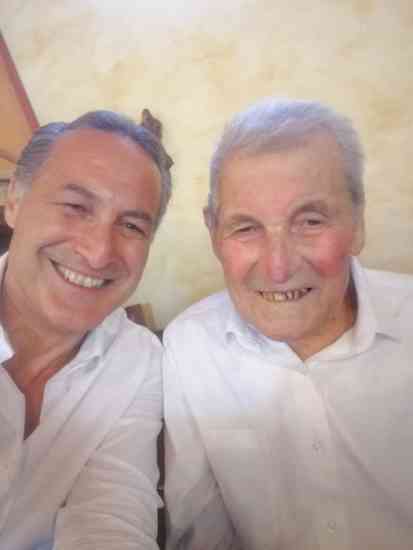 L'ex assessore di Marcianise Giulio Salzillo col papà morto per Covid 13-11-2020