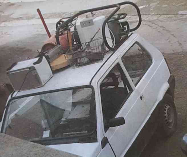 Sorpreso da camere fototrappola a sversare rifiuti Caserta 1-11-2020