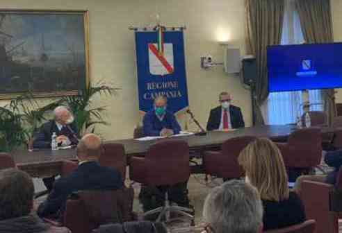 foto riunione ucr