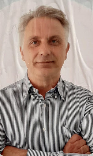 Il sindaco di Grazzanise Enrico Petrella