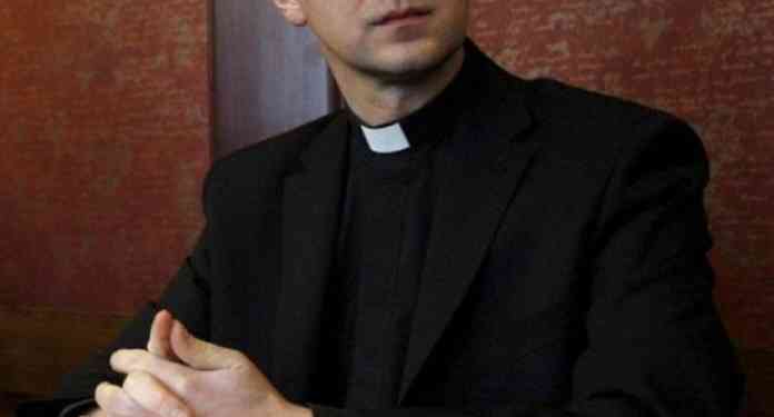Sacerdote