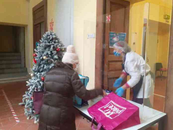 caritas pranzo d'asporto