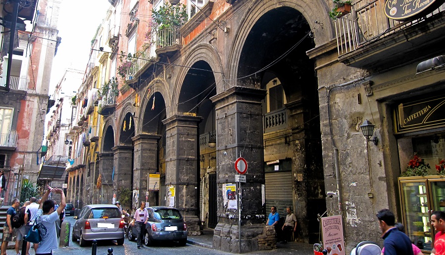 centro-storico-napoli