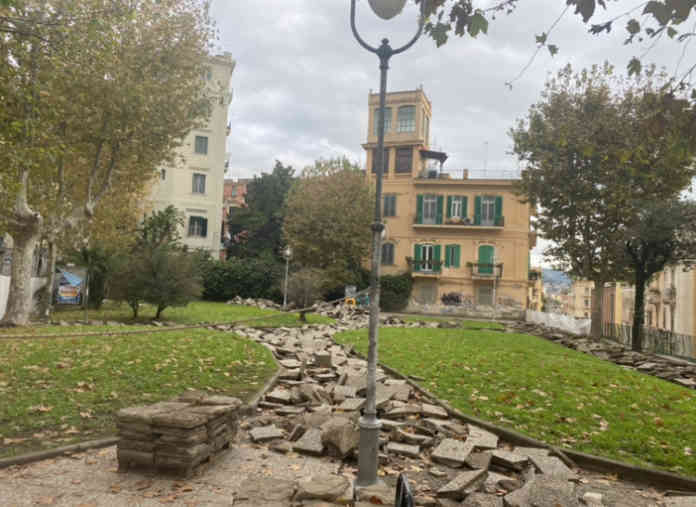 piazza alario 2