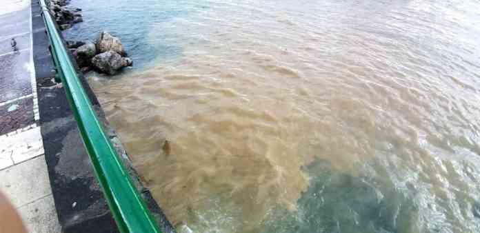 Lungomare via Velia chiazza marrone1