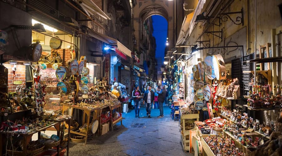 San-Gregorio-Armeno-Napoli
