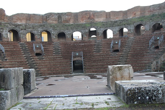 teatro romano (1)