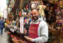 Napoli, Mario Draghi diventa presidente e finisce sul presepe