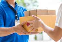 Vende scarpe online a prezzi stracciati ma consegna merce di scarso valore: corriere denunciato