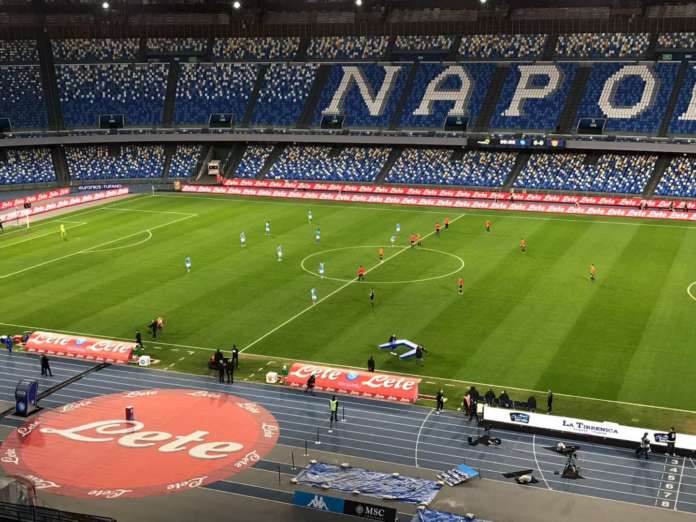 napoli e benevento in campo