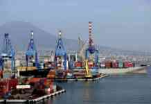 Giocattoli pericolosi, maxi sequestro nel porto di Napoli