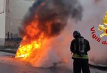 Altavilla Irpina, autovettura in fiamme paura all’alba