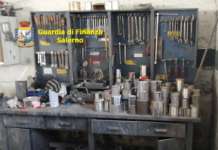 Officina abusiva con partita Iva cessata: sequestro della Finanza (FOTO)