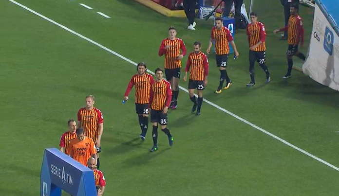 Benevento ingresso in campo contro Sassuolo