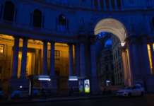 Napoli, la Galleria Umberto torna a splendere di luce propria
