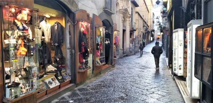 Via Mercanti