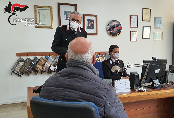 carabinieri e anziani
