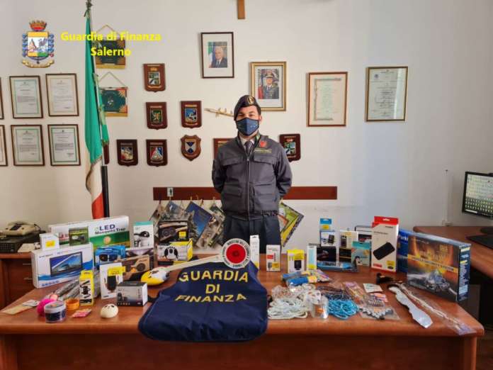 materiale senza marchio ce