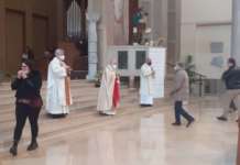 Santa Pasqua, l’arcivescovo Accrocca celebra la messa in Cattedrale