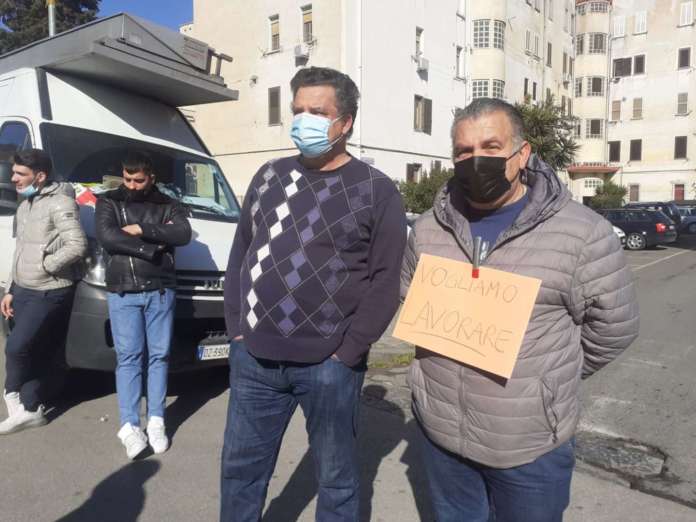 protesta lavoratori via bonazzi (1)
