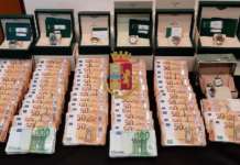 Montecalvario, in casa documento falso e orologi di valore: arrestato