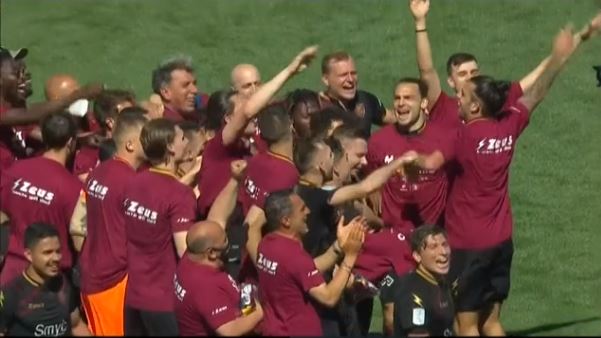 Esultanza Salernitana in A 02