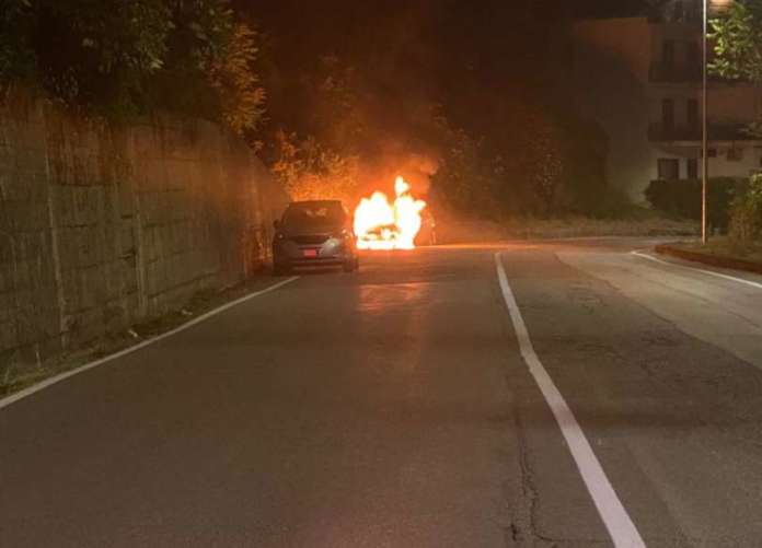 incendio autovettura san leucio del sannio