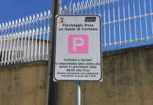 A Napoli inaugurato il parcheggio “rosa” per le avvocatesse in gravidanza