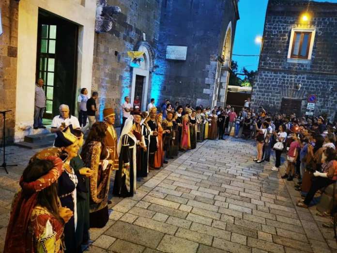 CORTEO casertavhecchia fota da pagina artedelsacroe delprofano